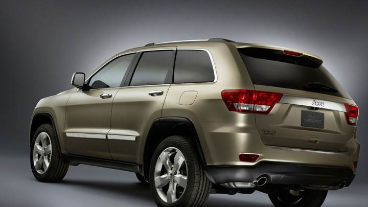 Jeep Grand Cherokee Limited 2011 Back Side Pose